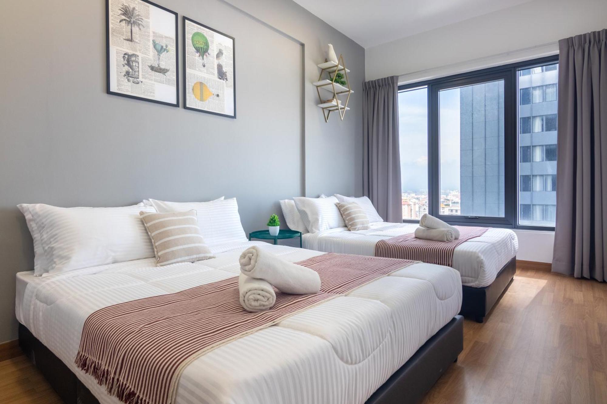 Tropicana 218 X Airlevate Suites George Town Habitación foto